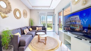 Unclassified image, 5 of 51, button - Villa in Salobre Golf With Private Pool (San Bartolomé de Tirajana)