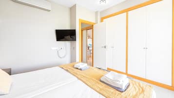 Villa | 2 bedrooms, iron/ironing board