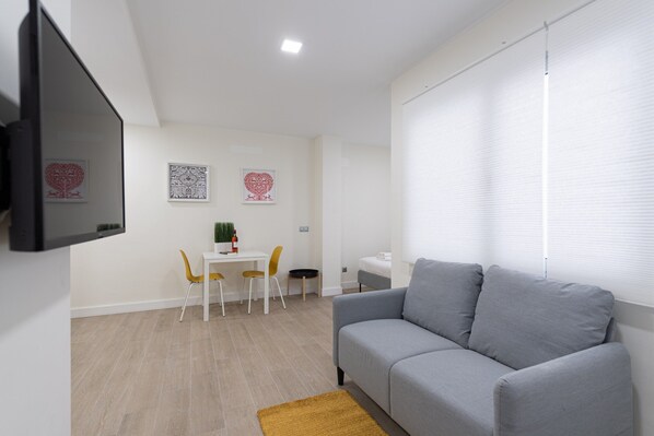 Living room - Apartment by Playa de Las Canteras Beach (Las Palmas de Gran Canaria)