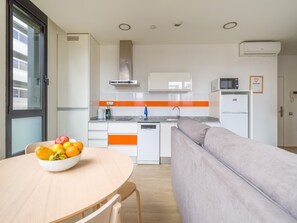 Dining - Seaside Apartment Near Playa Confital (Las Palmas de Gran Canaria)