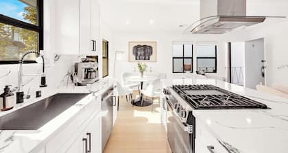 Charming 1-bedroom apartment in delightful West Hollywood with AC, WiFi