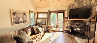 Newly Remodeled Elite End Unit~Private Bedroom+Loft~Ski-In&Ski-Out~Pools~View
