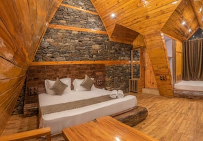 Signature-Ferienhaus, Balkon, Bergblick | Kostenloses WLAN
