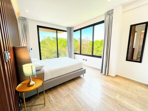 Deluxe Apartment | Individually decorated, individually furnished, blackout drapes