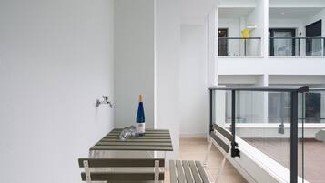 House | Outdoor dining