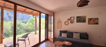 Villa with amazing view of a mountain near Matka Canyon