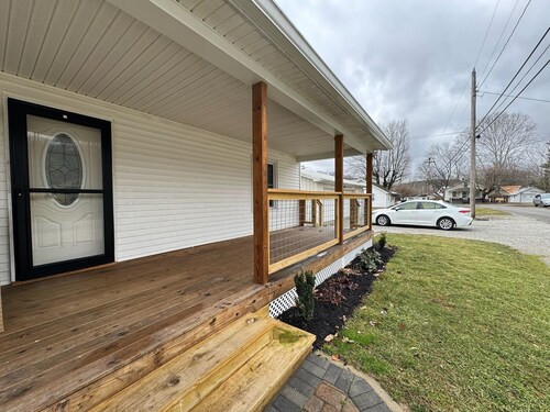 Quaint Village 4 bedroom home in Friendship IN