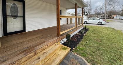 Quaint Village 4 bedroom home in Friendship IN