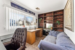 Fernseher, Kamin