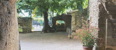 Enceinte de l’hébergement