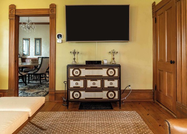 House, Multiple Beds, Kitchen, Garden View (Big Foot Valley Farmhouse) | Living area | TV - Farmhouse With Heated Pool on Almost 160 Acres! (Elkhorn)