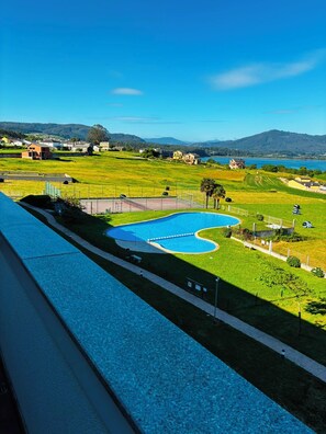 Outdoor pool - Beautiful 2 bedroom apartment in Barreiros. Impressive views. (Viladaíde)