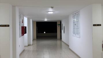 Interni