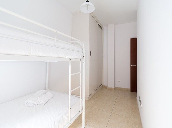 House | 3 bedrooms, laptop workspace, iron/ironing board - Apartment in Las Palmas Near Playa de Las Canteras (Las Palmas de Gran Canaria)