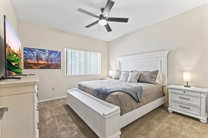 1 bedroom, iron/ironing board, WiFi, bed sheets - Central Scottsdale | Pool & Gym (Scottsdale)