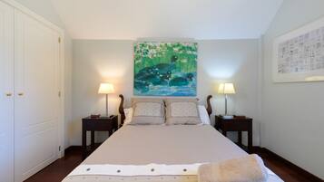 House | 3 bedrooms, iron/ironing board