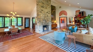 Smart TV, books, music library, stereo
