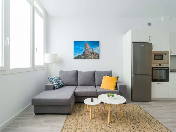 House | Living area - House in Las Palmas Near Playa de Las Canteras (Las Palmas de Gran Canaria)