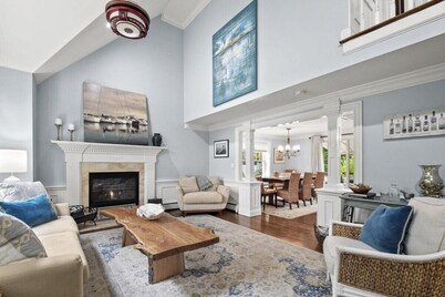 HEARTWOOD - Spacious home in lovely Falmouth with AC, WiFi