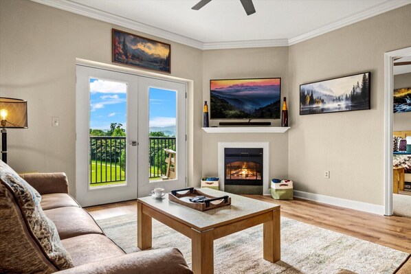 Smart TV, fireplace, stereo