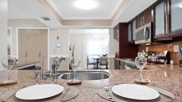 Fridge, microwave, oven, dishwasher