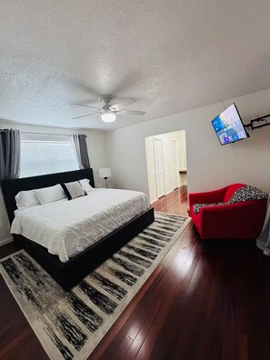 Bügeleisen/Bügelbrett, WLAN, Bettwäsche