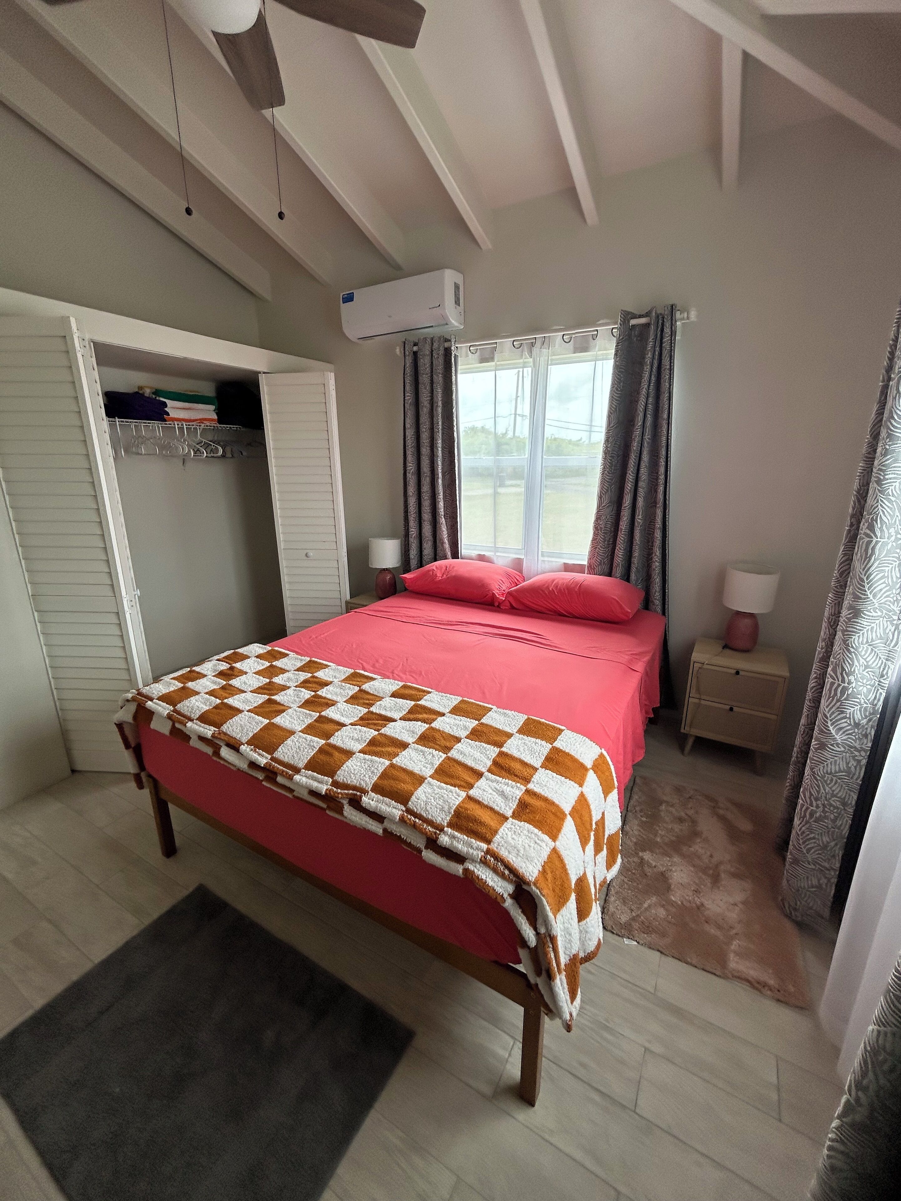 1 bedroom, iron/ironing board, WiFi, bed sheets