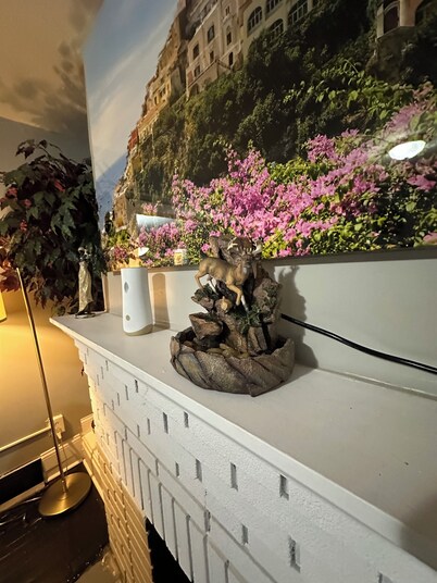 Cozy and Spacious 4-bedroom house in fabulous Cleveland with AC, WiFi