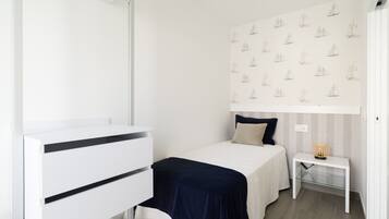 House | 2 bedrooms, iron/ironing board