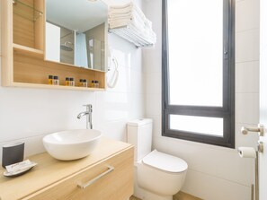Bathroom - Apartment in Las Palmas Near Las Canteras Beach (Las Palmas de Gran Canaria)