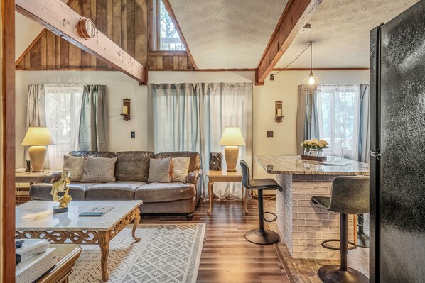 Smart TV, fireplace, video games - Pocono Escape with Game Room - 30 Minutes to Delaware Water Gap (East Stroudsburg)