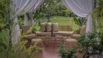 House, 4 Bedrooms, Accessible, Smoking | Garden