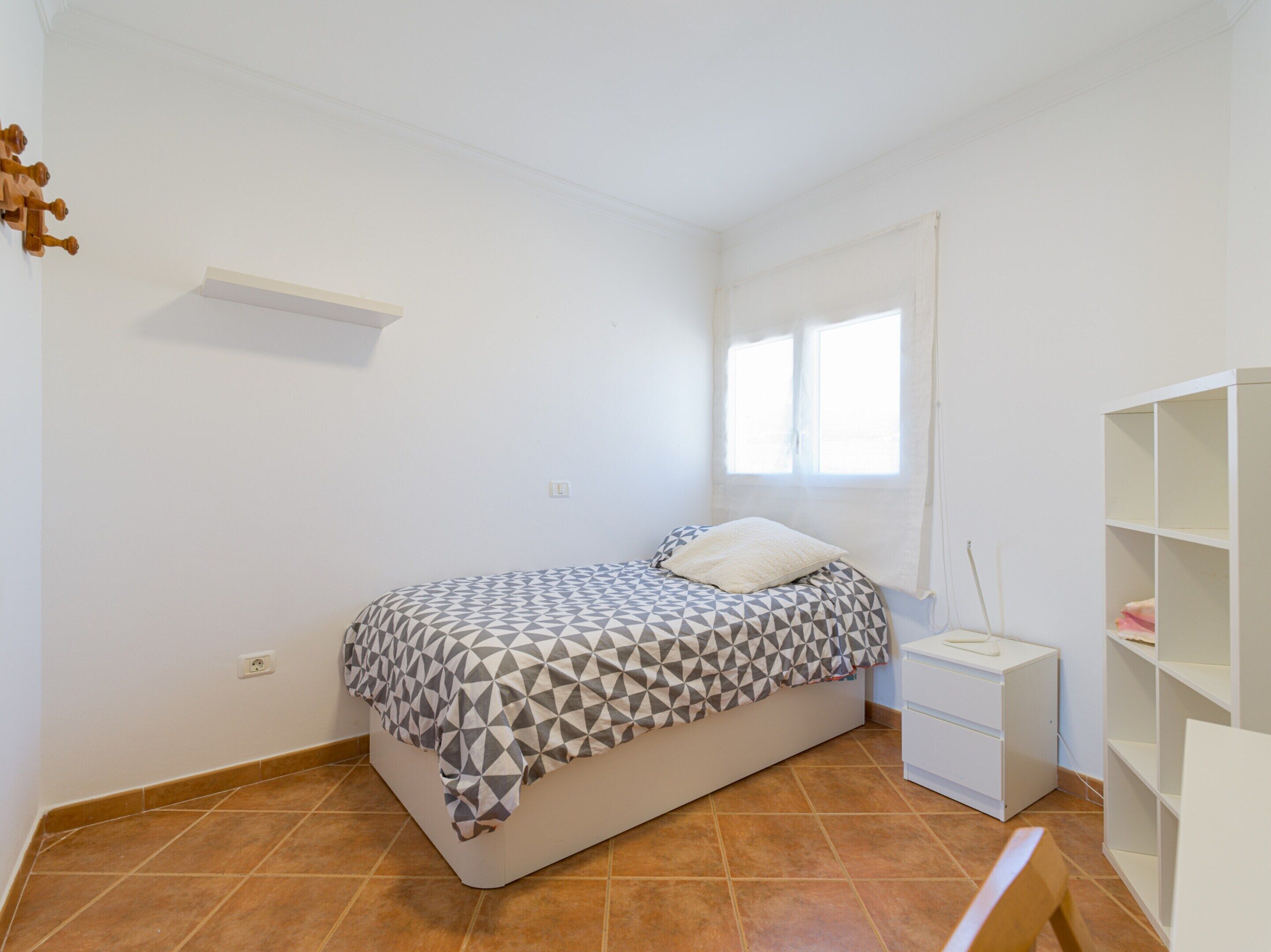 House | 1 bedroom, individually furnished, iron/ironing board