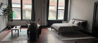 Cozy urban loft minutes from downtown Detroit