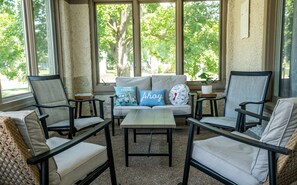 House, Multiple Beds, Patio, Garden View (Maplewood Manor) | Interior - Maplewood Manor - Chic 6 BDR Downtown Walworth (Walworth)
