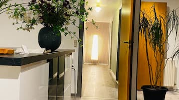 Phòng tập thể, 4 phòng ngủ, hút thuốc, quang cảnh vườn | 4 phòng ngủ