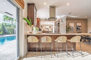 Fridge, microwave, oven, stovetop - NEW 3BR Design coastal home w/ heated pool (Fort Lauderdale)