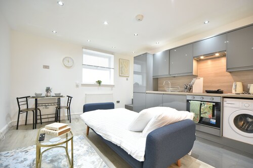 The Quiet Corner in Bromley, 20 minutes to Central London