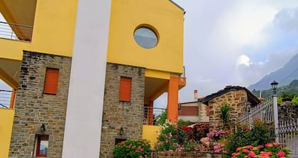 Spacious 3-bedroom apartment with AC, WiFi in marvelous Mantio