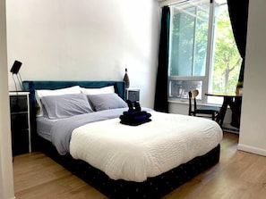 Habitación económica doble, vistas parciales al lago | Wifi gratis