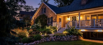 Tranquil Family Retreat - for 10!