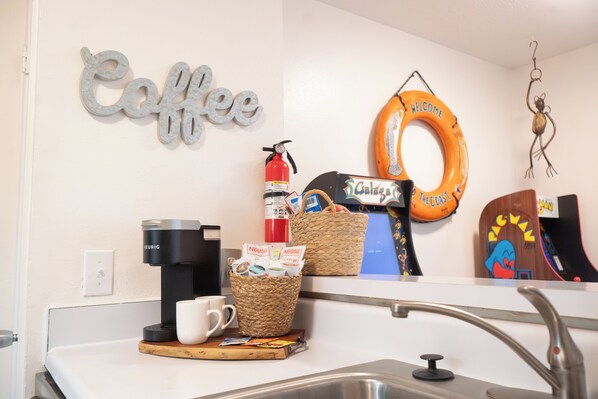 Interior - Cute! Cozy Corpus Christi Condo with All the Essentials. Minutes From Everything (Corpus Christi)