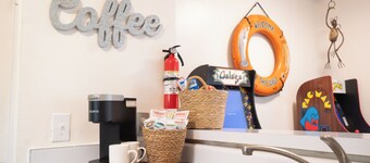 Cute! Cozy Corpus Christi Condo with All the Essentials. Minutes From Everything