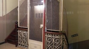 Interior - Hotel Orleans (Buenos Aires)