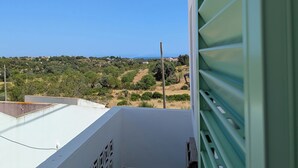 Unclassified image, 3 of 16, button - Central, cozy vacation home in the Algarve - close to the beach & town (Porches)