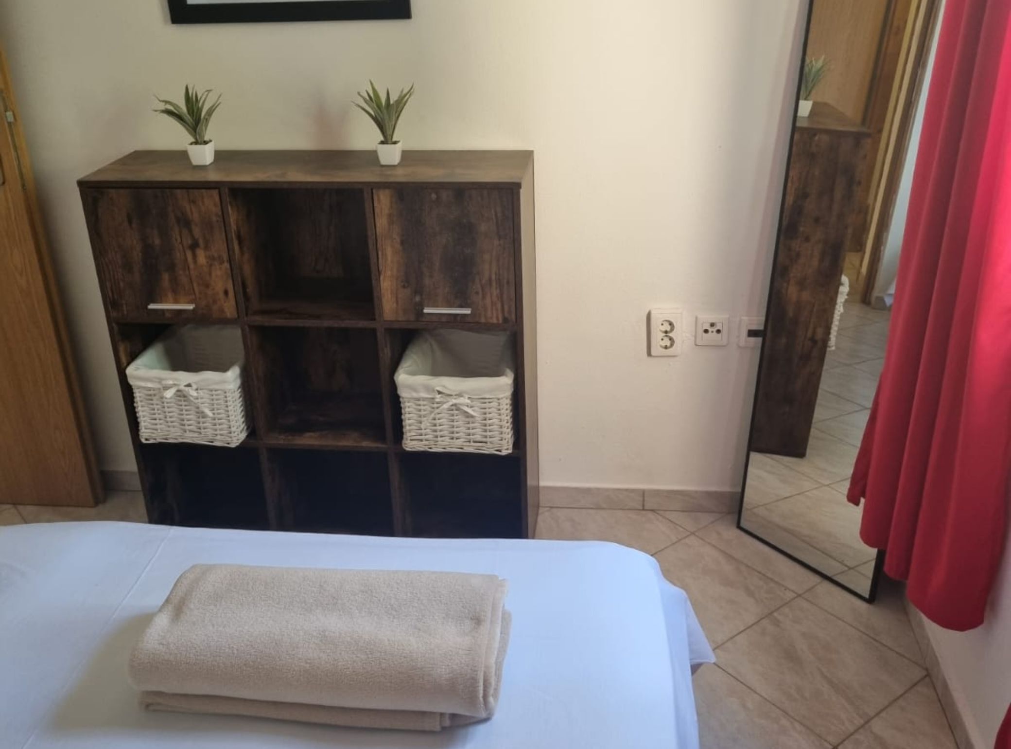 Apartment (Classic One Bedroom Apartment (3)) | 4 bedrooms