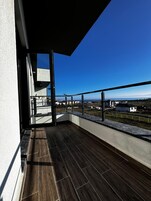 Apartamento luxo, sacada, vista para o mar | Terraço/pátio