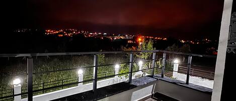 Appartement Deluxe, balcon, vue mer | Terrasse/Patio