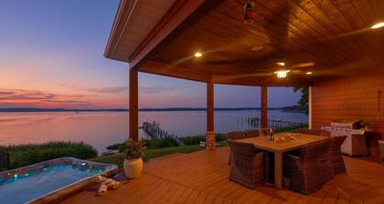 Waterfront Lodge packed with Amenities