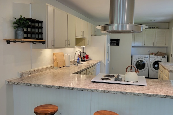 Frigorífic, forn, placa de cuina i rentaplats